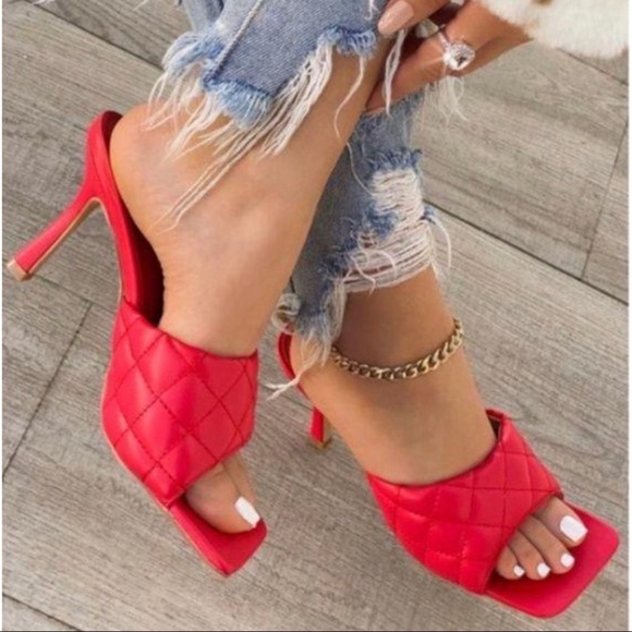 So Fancy Boutique Shoes - 🌹NEW - (LAST 8.5) HINA Shoes in Red